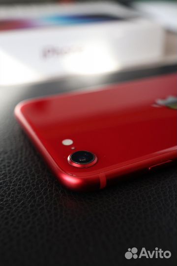 iPhone SE (2022), 128 ГБ