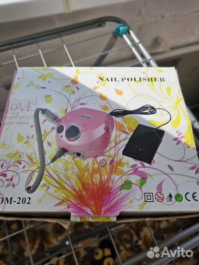 Маникюрная машинка