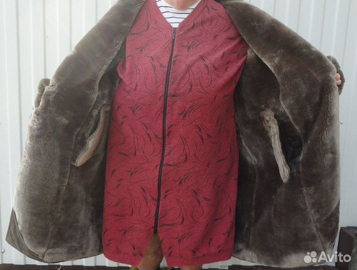 Дубленка с капюшоном