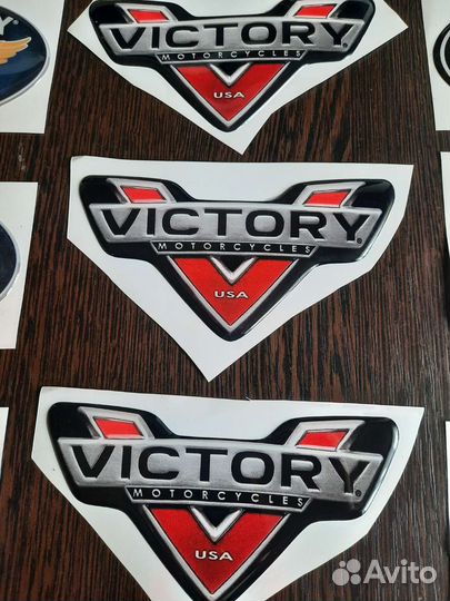 Эмблема на мотоцикл Victory