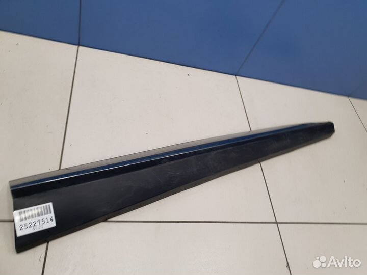 Молдинг двери правый передний Nissan Murano Z52 2015