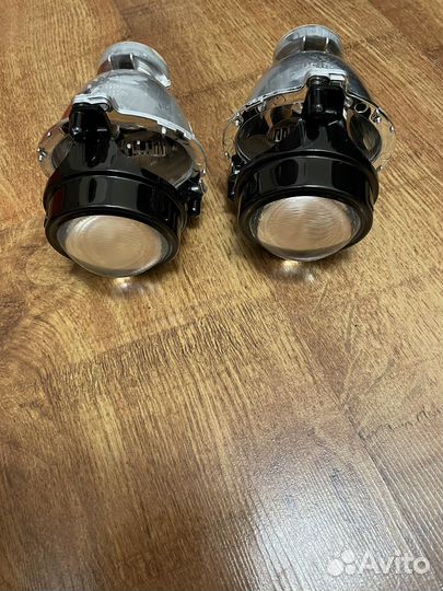 Линзы Тойота Венза