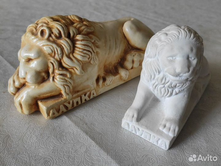 Статуэтка лев фигурка льва фарфоровый матовый