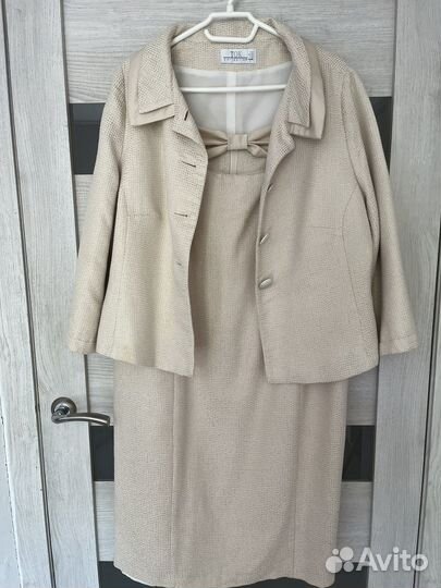 Костюм женский