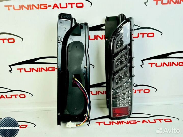 Стоп-сигналы Toyota Hiace (H200) LED