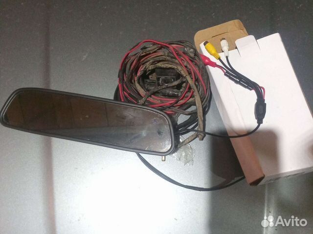 Зеркало с камерой заднего вида