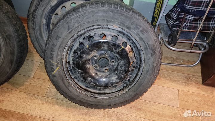 Зимние колеса r15 185 60 5*100 polo sedan