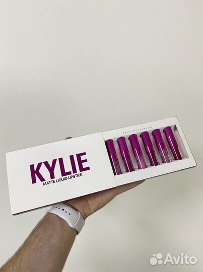 Kylie помада