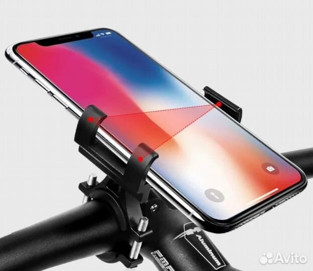 Металлический держатель для телефона на руль