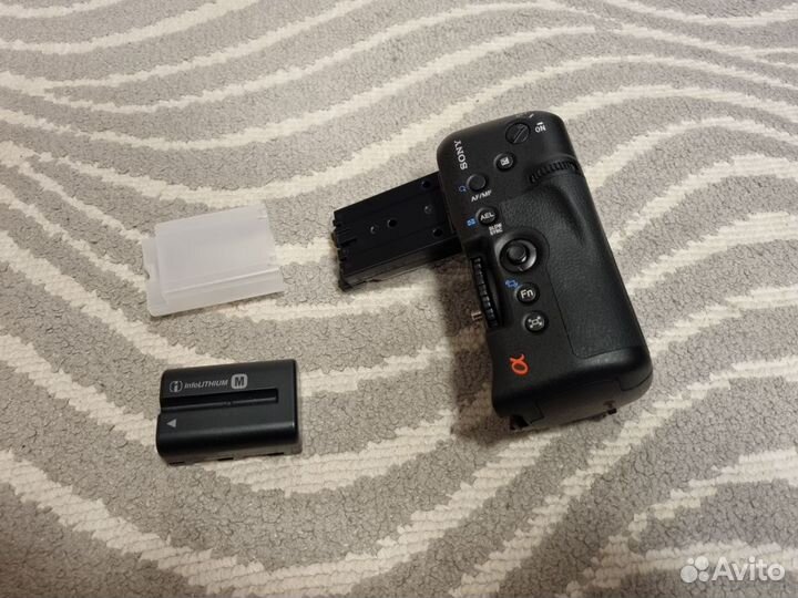 Батарейный блок Sony VG-C77AM