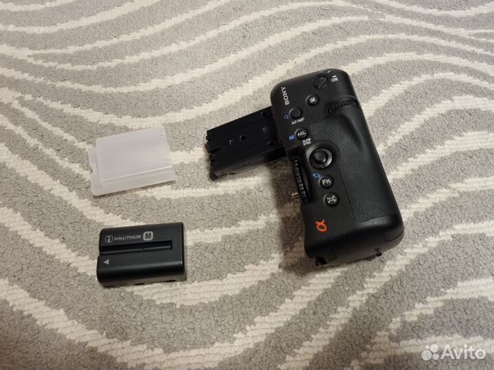 Батарейный блок Sony VG-C77AM