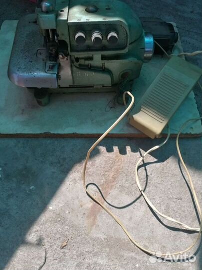 Оверлок для швейной машины