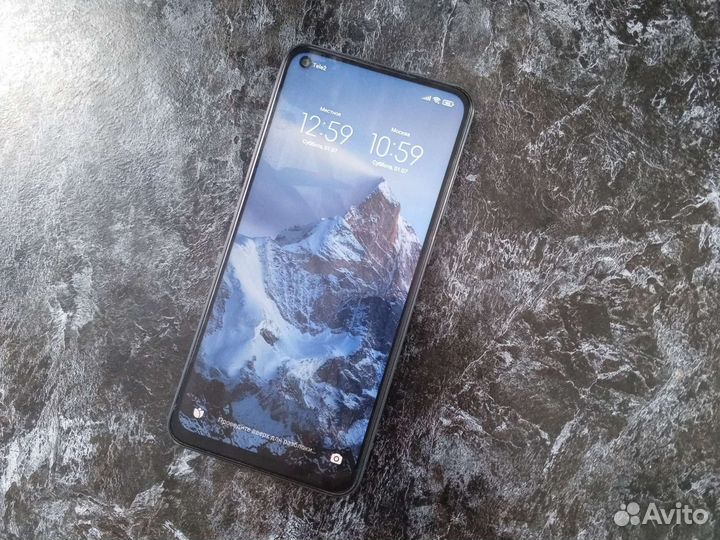 Телефон Xiaomi redmi note 9