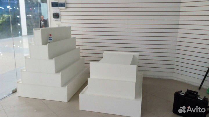 Витрины горки от производителя