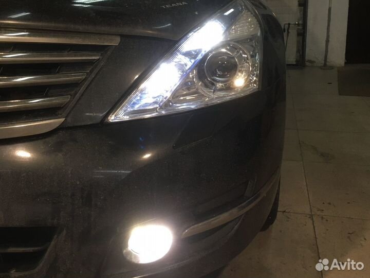 Дневные ходовые огни на Nissan Teana (дхо)