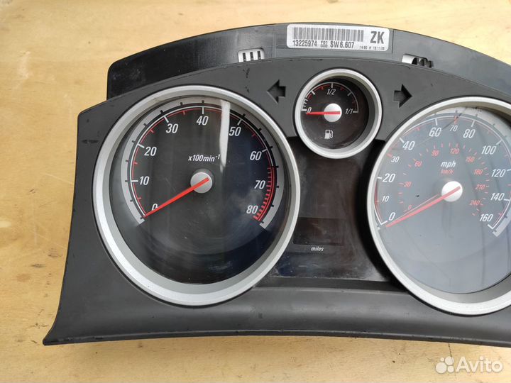 Панель приборов Spot Бензин МКПП на Opel Astra H