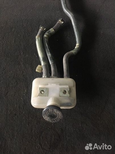 Бачок для тормозной жидкости Toyota Town Ace CM55