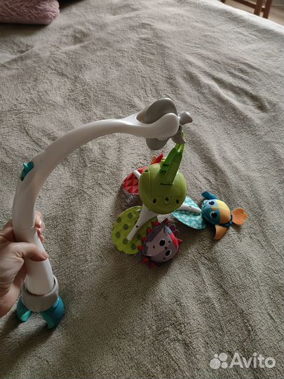 Продам мобиль в кроватку