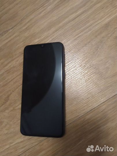 Samsung Galaxy A40, 4/64 ГБ