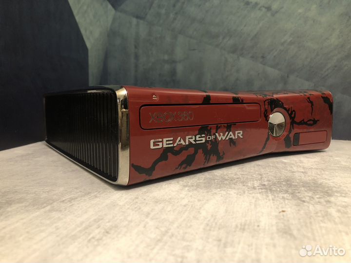 Редкий Xbox 360+150игр /Limited Gears of War