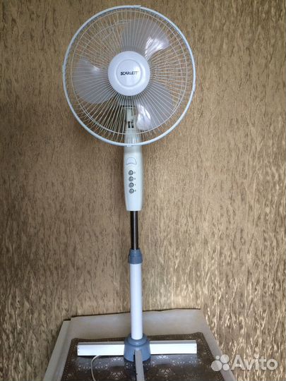 Напольный вентилятор 