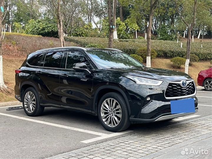 Toyota Highlander 2.5 AT, 2022, 46 308 км