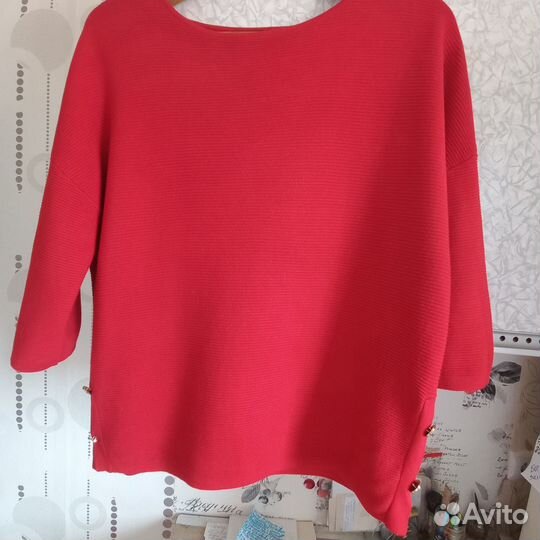 Продам кофту на женщину размер 44-46