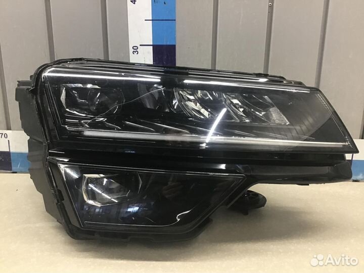 Фара правая Skoda Karoq 2017