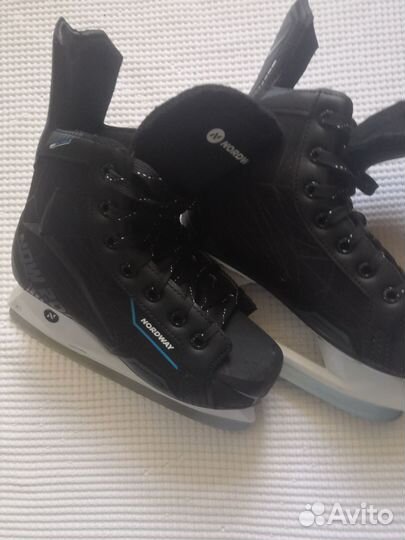 Коньки хоккейные детские
