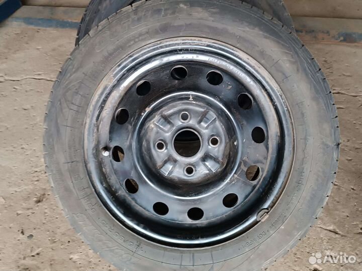 Комплект колес 185/65 R15 4x114,3