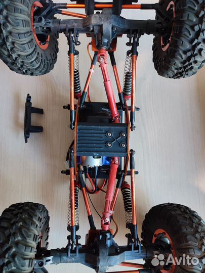 Машинка Remo Hobby Mountain Lion 4WD+4WS RH1072