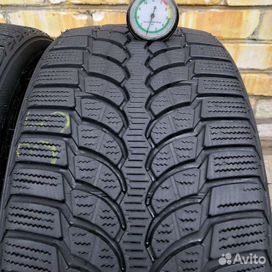 Bridgestone Blizzak LM-32 215/40 R17