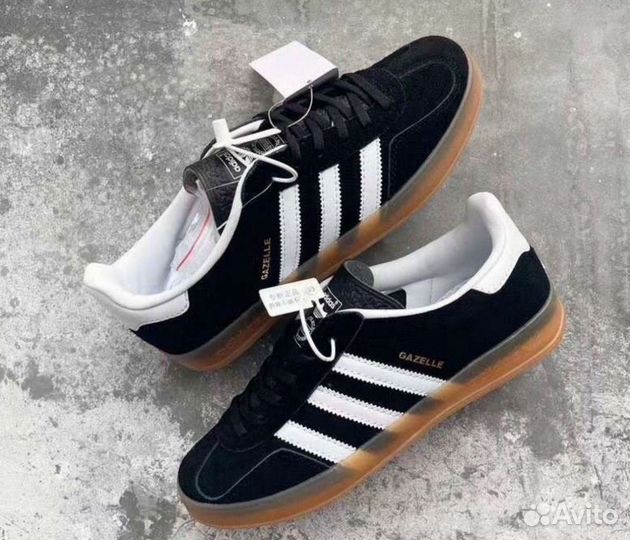 Кеды Adidas Gazelle Indoor 'Black White Gum'