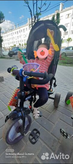 Детский велосипед с ручкой