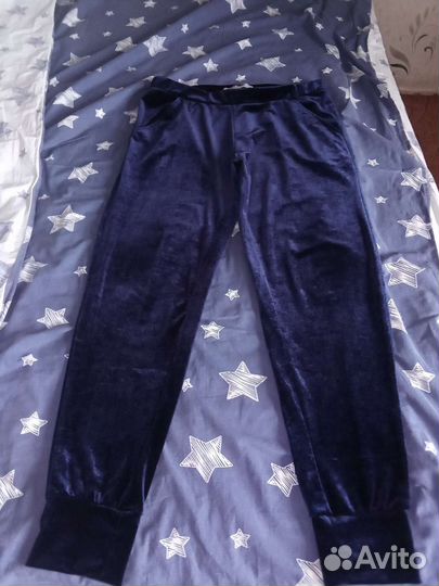 Спортивный костюм женский