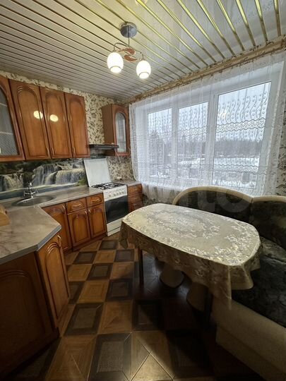 2-к. квартира, 60 м², 3/3 эт.