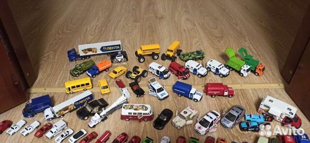 Модели машинок, металл, игрушечные машины
