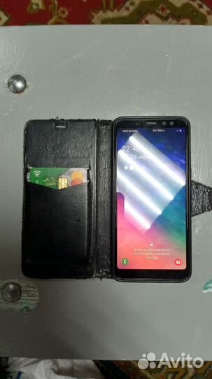 Samsung Galaxy A8 (2018), 4/32 ГБ