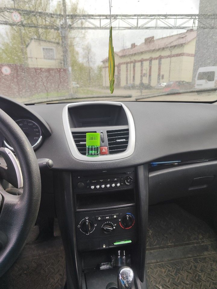 Peugeot 207: фото владельца