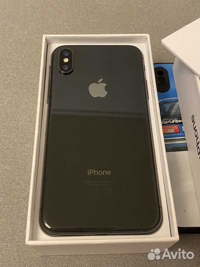 iPhone X, 64 ГБ