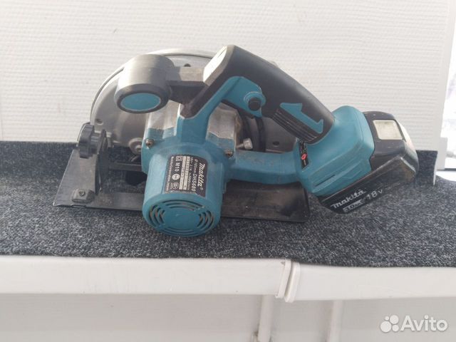 Аккумуляторная дисковая пила Makita dhs680z