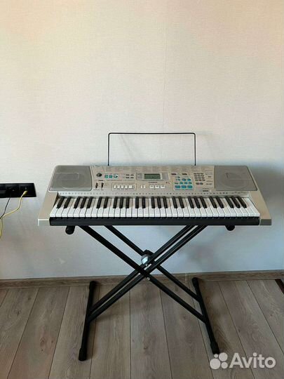 Синтезатор casio lk 300tv