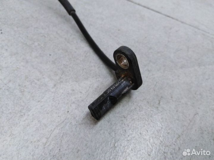 Датчик ABS передний Фиат Linea