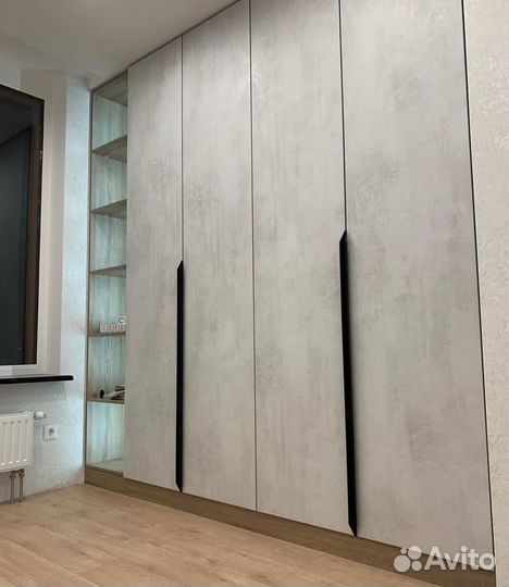 Шкаф распашной