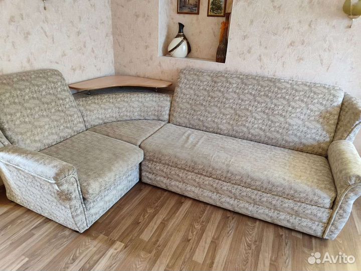 Угловой диван