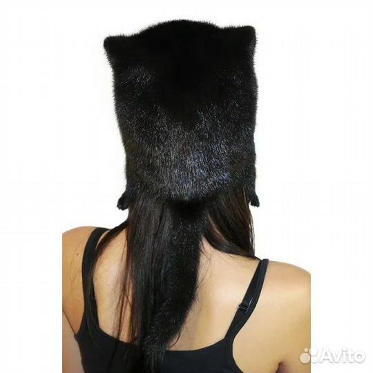 Норковая шапочка с ушками и хвостиком