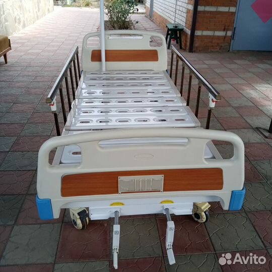 Кровать для лежачих больных с