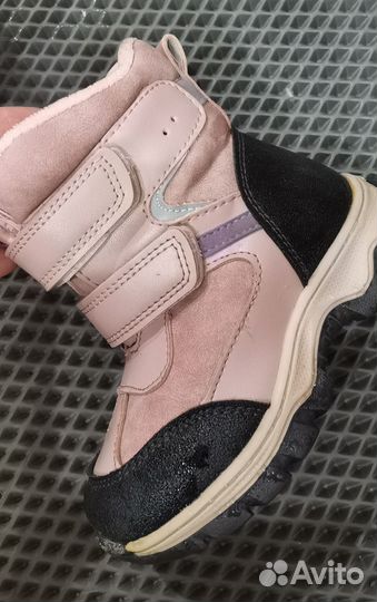 Зимние ботинки для девочки 26