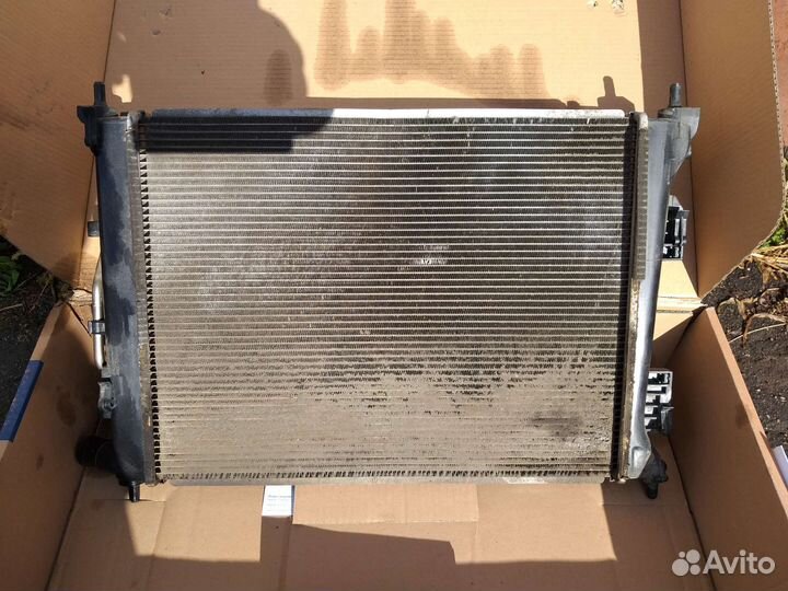 Радиатор(ориг) Hyundai solaris/kia rio 2010+ АКПП