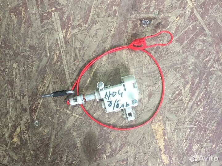 Активатор лючка бензобака Ауди Q7